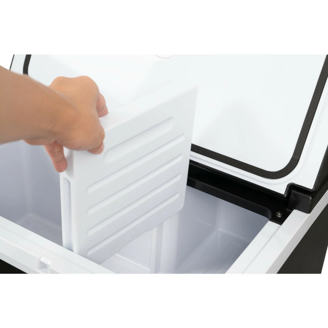 Alpicool Adventurer ARC22 - ARC35 20/30 Litre 12v Compressor Camping Fridge - Image 3