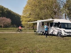 Thule Omnistor 4200 Wall-Mounted Campervan Awning