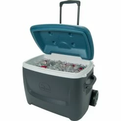 Igloo Island Breeze MaxCold 50 Wheeled Portable Ice Chest