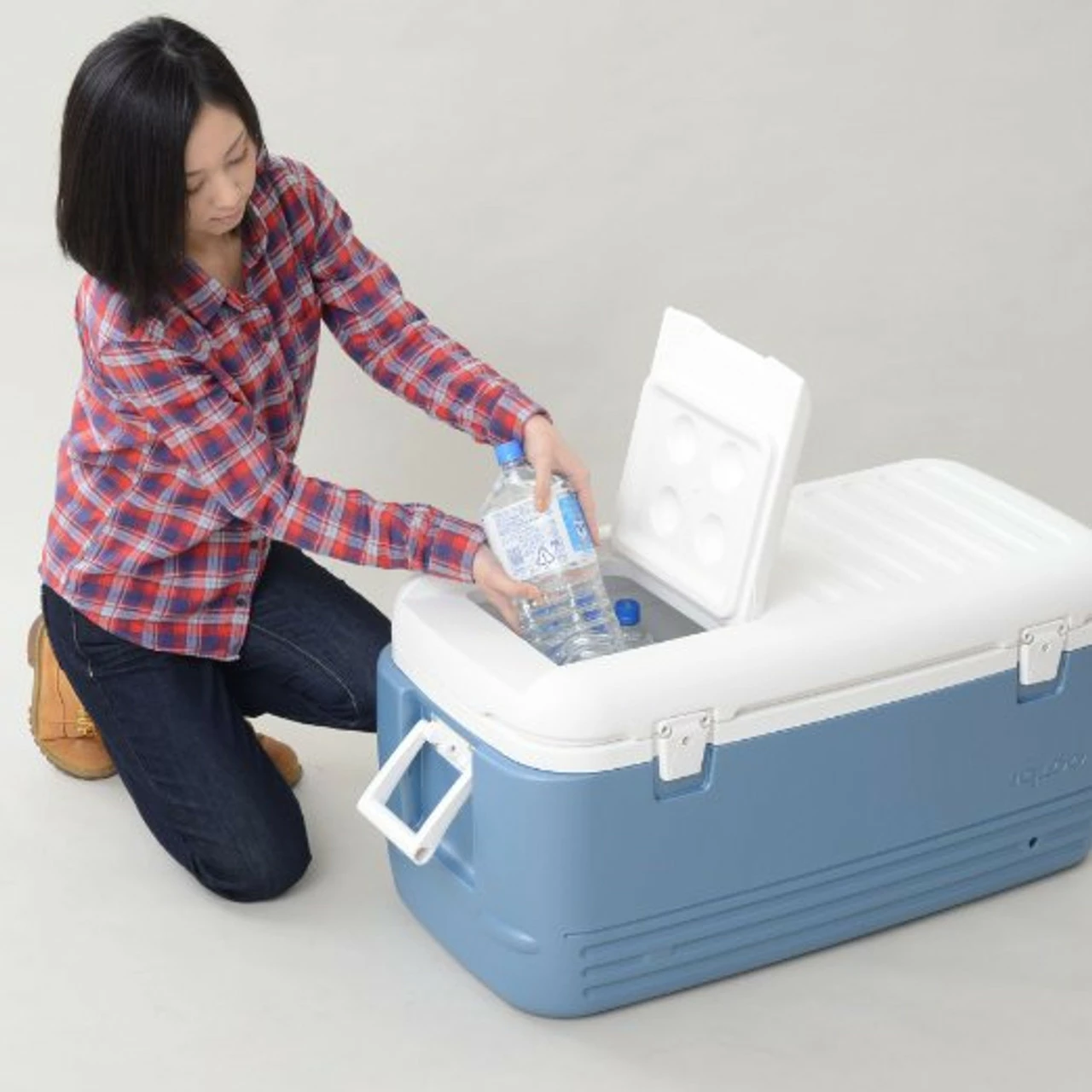 Igloo MaxCold 100 Quart Camping Cool Box - Image 5