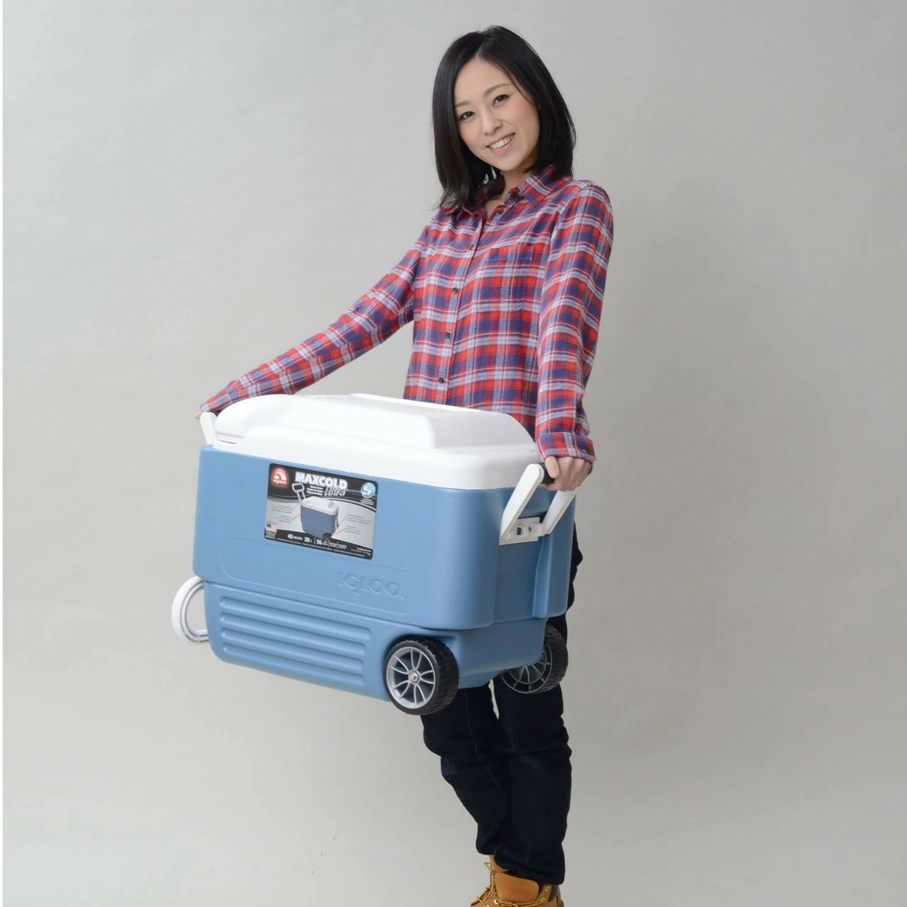 Igloo MaxCold 60 Roller Cool Box Wheeled Ice Chest - Image 7